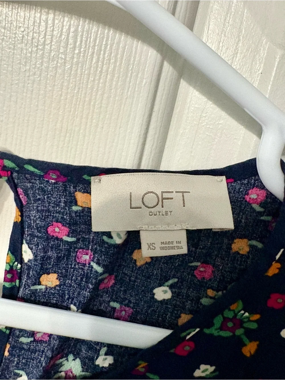 LOFT Navy Floral Puff-Sleeve Blouse